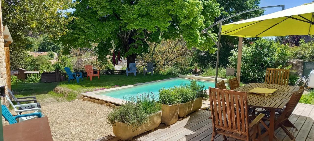 Chambre Du Tilleul - Charme, Confort Et Piscine Sigonce Esterno foto